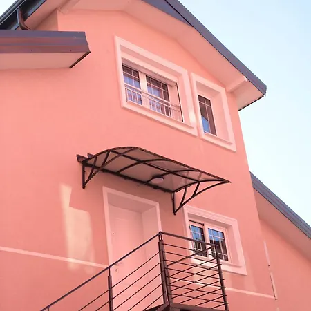 Kazazi - Premium Center - Exceptional Rated Apartmán *