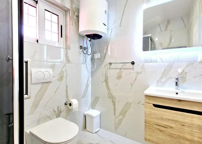 Kazazi - Premium Center - Exceptional Rated * Shkodër
