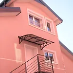 Kazazi - Premium Center - Exceptional Rated Apartment *