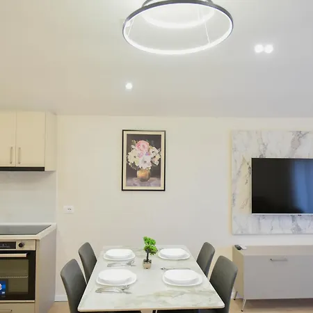 Kazazi - Premium Center - Exceptional Rated * Shkodër